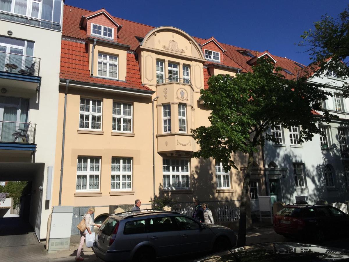 Ankerplatz Warnemuende - Direkte Strandnaehe Mit Leuchtturmblick ロストック エクステリア 写真